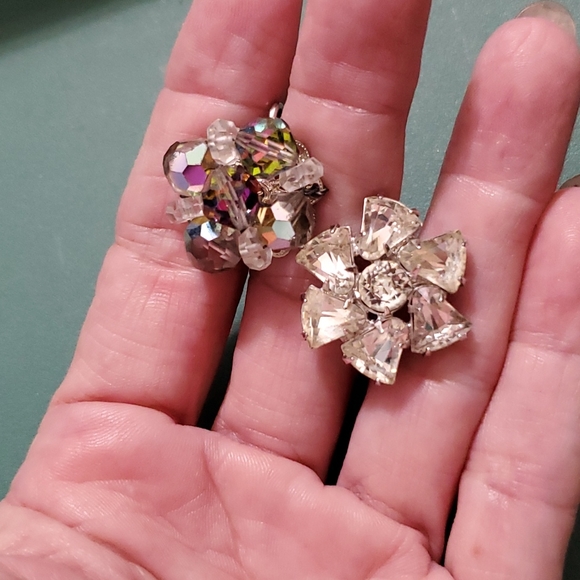 Vintage Zakian Laguna rhinestone crystal silvertone screw on - Picture 2 of 9